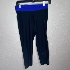 ADIDAS BLACK AND BLUE CLIMALITE CAPRI SIZE S